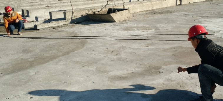 定位、彈基準線、試鋪