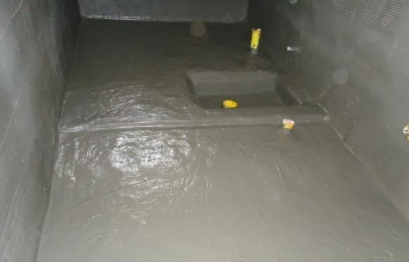 聚合物水泥基防水涂料如何使用？